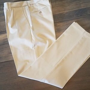 Dockers Men's khaki pleated pants 34x34